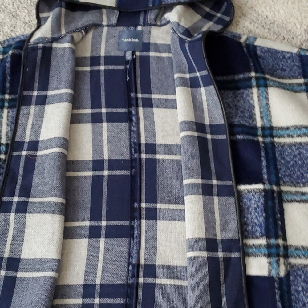 Coat - Picture 4 of 5